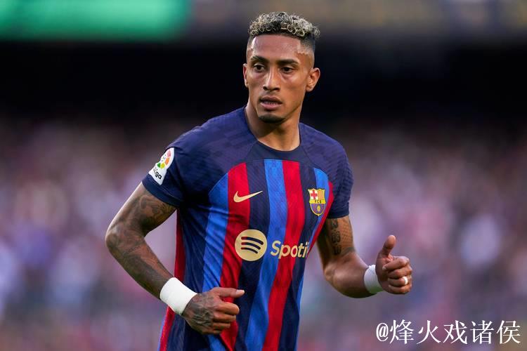 拉菲尼亚巴萨生涯禁区外打入10球,与亚马尔并列同期队内最多 拉菲尼亚巴萨生涯禁区外打入10球,与亚马尔并列同期队内最多