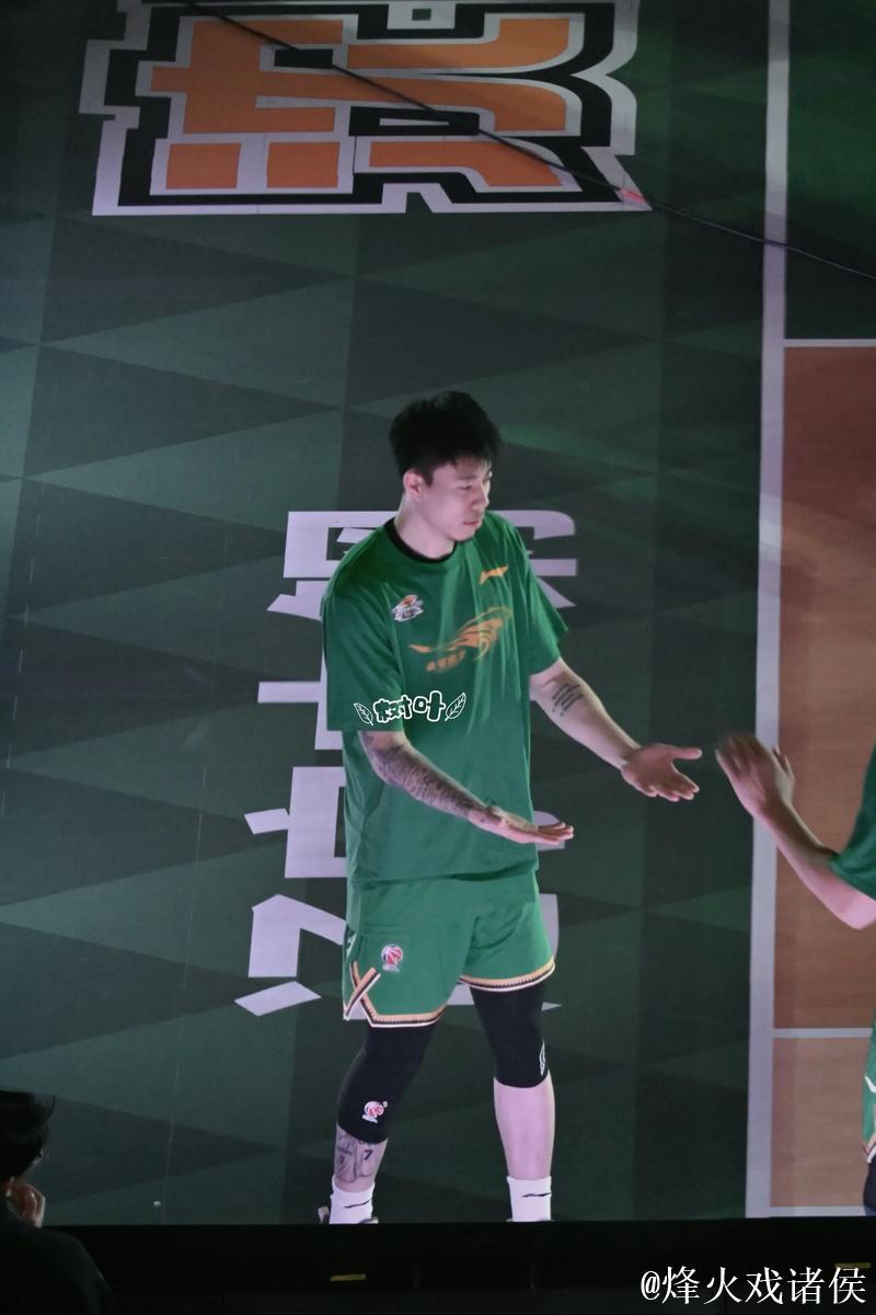 张镇麟20分辽宁不敌新疆 吴前16分浙江胜青岛